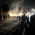 Aksi protes pecah di sejumlah wilayah ibu kota Kuba, Havana, Rabu (13/5/2026) malam di tengah krisis pemadaman listrik bergilir terburuk dalam beberapa dekade terakhir. (Tangkapan Layar Video Reuters/)