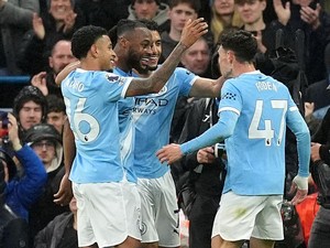 Rooney: Gol Semenyo Pantas Dapat Piala FA