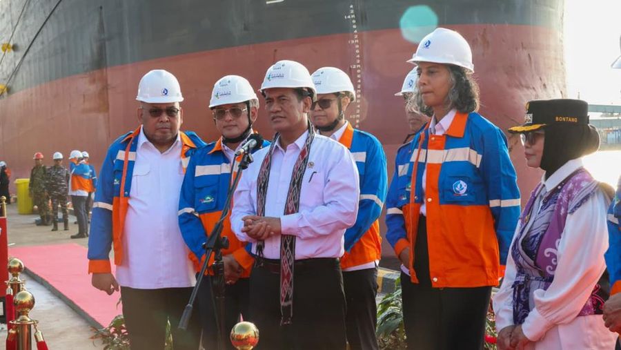 Menteri Pertanian Andi Amran Sulaiman melepas ekspor 47.250 ton pupuk urea produksi PT Pupuk Indonesia melalui PT Pupuk Kalimantan Timur di Pelabuhan Bontang, Kalimantan Timur, Rabu (14/5/2026).
