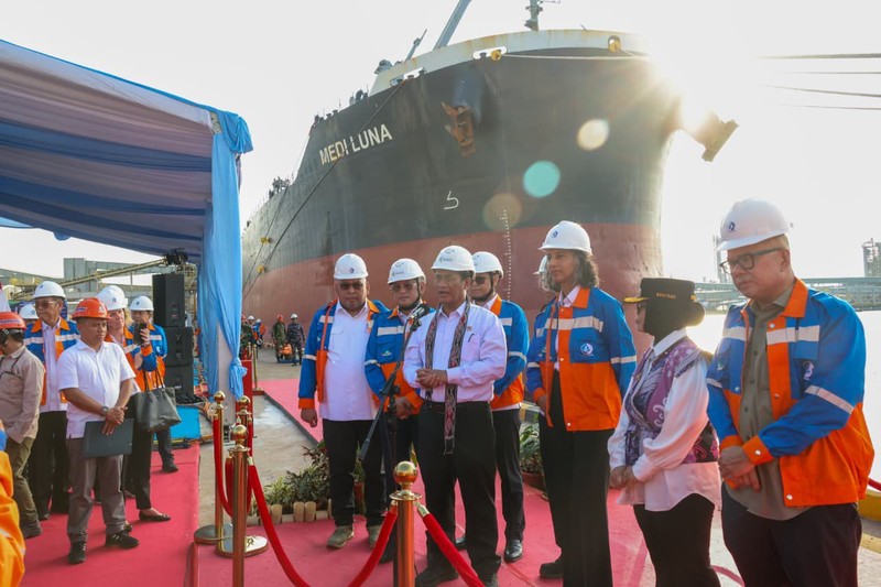 Menteri Pertanian Andi Amran Sulaiman melepas ekspor 47.250 ton pupuk urea produksi PT Pupuk Indonesia melalui PT Pupuk Kalimantan Timur di Pelabuhan Bontang, Kalimantan Timur, Rabu (14/5/2026). (Dok. Kementan)