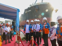 Menteri Pertanian Andi Amran Sulaiman melepas ekspor 47.250 ton pupuk urea produksi PT Pupuk Indonesia melalui PT Pupuk Kalimantan Timur di Pelabuhan Bontang, Kalimantan Timur, Rabu (14/5/2026). (Dok. Kementan)