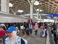 Penumpang Kereta Cepat Whoosh mulai padati Stasiun Halim, Jakarta, Kamis (14/5/2026). (Dok. KCIC)