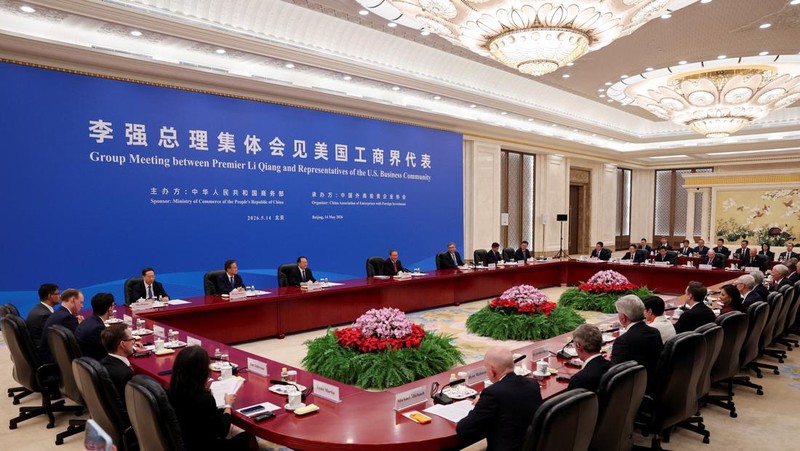 Perdana Menteri China Li Qiang bertemu dengan perwakilan bisnis AS di Balai Besar Rakyat di Beijing, China, 14 Mei 2026.
