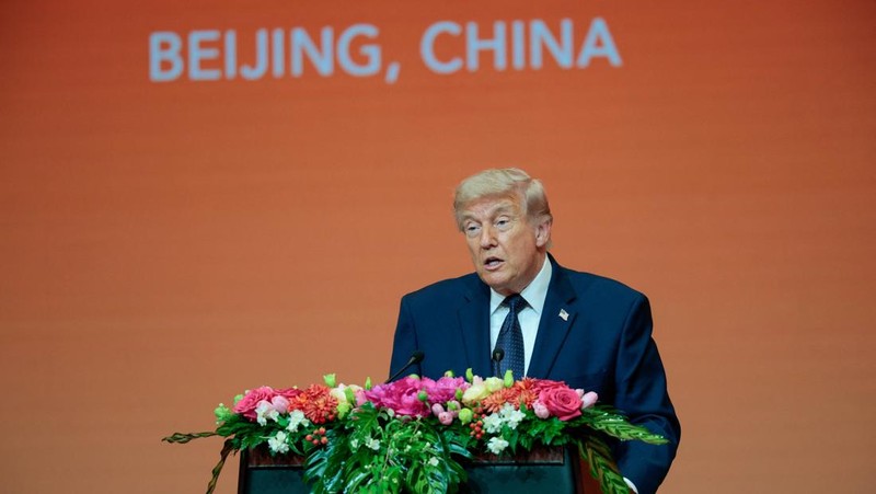 Presiden AS Donald Trump berbicara pada jamuan makan malam kenegaraan bersama Presiden China Xi Jinping di Balai Besar Rakyat di Beijing, China, 14 Mei 2026.
