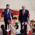 Presiden AS Donald Trump berpartisipasi dalam upacara penyambutan bersama Presiden China Xi Jinping di Balai Besar Rakyat di Beijing, China, 14 Mei 2026. (REUTERS/Evan Vucci)