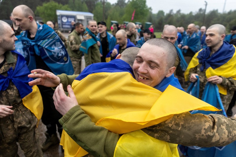 Otoritas Rusia dan Ukraina saling melakukan pertukaran tahanan terbaru pekan ini, Jumat (15/5/2026). Total 40 tentara telah dibebaskan dalam pertukaran tahanan itu. REUTERS/Thomas Peter)