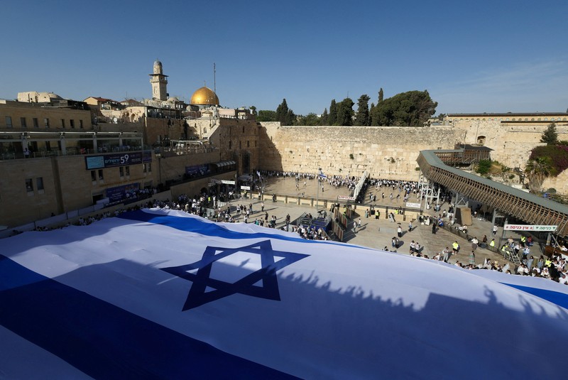 Menteri Keamanan Nasional Israel Itamar Ben-Gvir, lakukan provokasi di halaman kompleks Masjid Al-Aqsa pada Kamis (14/5/2026). (via REUTERS/Itamar Ben Gvir's Office)