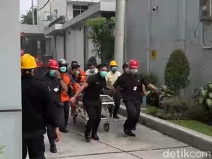 Gedung PPJT RSU Dr Soetomo Terbakar, Sejumlah Pasien Dievakuasi