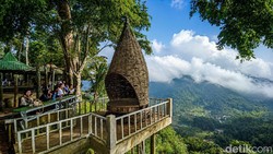 Berburu Pemandangan Negeri di Atas Awan dari Puncak Bangku Ciamis