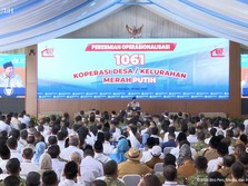 Foto: Presiden Prabowo Subianto meresmikan operasionalisasi 1.061 Koperasi Desa/Kelurahan Merah Putih di Kabupaten Nganjuk, Jawa Timur, Sabtu (16/5/2026). (Tangkapan Layar YouTube Sekretariat Presiden)