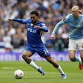 Foto: Duel Reece James (Chelsea) dan Erling Haaland (Manchester City) pada final Piala FA di Stadion Wembley, London, Inggris, Sabtu (16/5/2026). (Action Images via Reuters/Peter Cziborra)