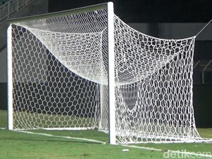 Ricuh PSM Vs Persib, Suporter Rusak Gawang-Jaring Terbakar