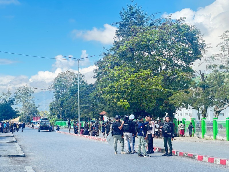 Perang antarsuku di Wamena, Papua, menyebabkan 472 warga mengungsi. (Dok. istimewa via Detikcom)