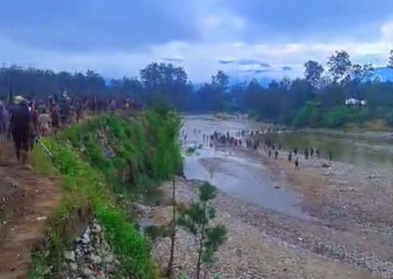 Perang antarsuku di Wamena, Papua, menyebabkan 472 warga mengungsi. (Dok. istimewa via Detikcom)