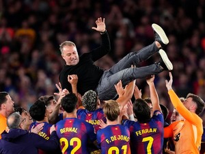Hansi Flick: Tak Mudah Meminta Pemain La Masia Tinggalkan Barcelona
