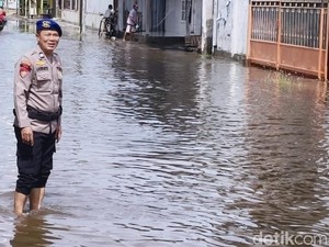 Banjir Rob Rendam Pesisir Utara Pasuruan