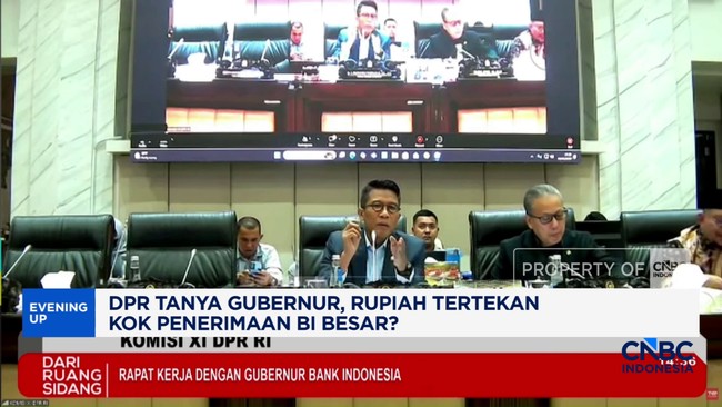 Video: DPR Tanya Gubernur, Rupiah Tertekan Kok Penerimaan BI Besar?