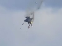 Detik-Detik Mencekam, 2 Jet Tempur Tabrakan di Langit
