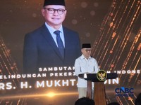 Menteri P2MI Mukhtarudin dalam acara Pencanangan Gerakan Nasional Migran Aman  di Aula K.H. Abdurrahman Wahid, Kementerian Pelindungan Pekerja Migran Indonesia/BP2MI, Jakarta, Senin (18/5/2026). (CNBC Indonesia/Chandra Dwi)