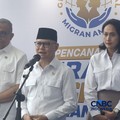 Menteri P2MI Mukhtarudin saat ditemui wartawan setelah meluncurkan Gerakan Nasional Migran Aman, Senin (18/5/2026). (CNBC Indonesia/Chandra Dwi)
