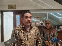 Menteri Usaha Mikro Kecil dan Menengah (UMKM) Maman Abdurrahman di komplek DPR RI, Jakarta, Senin (18/5/2026). (CNBC Indonesia/Novina Putri Bestari)