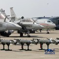 Potret 'Berjejer' Jet Tempur hingga Rudal Meteor Tiba di RI