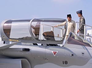 Prabowo Cek Kokpit Rafale-Misil Buatan Prancis Usai Diserahkan ke TNI
