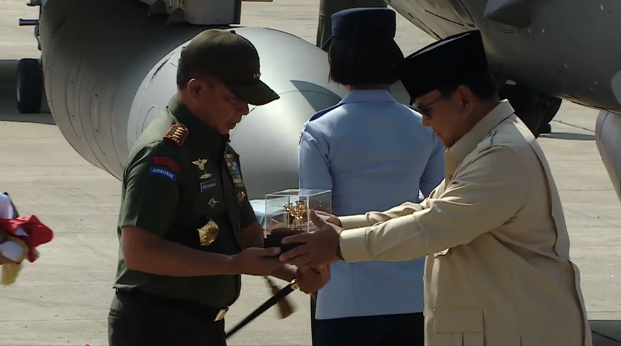 Presiden Prabowo saat acara penyerahan Pesawat MRCA Rafale dan Alutsista Lainnya kepada TNI, 18 Mei 2026. (YouTube/Sekretariat/Presiden)