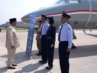 Foto: Presiden Prabowo Subianto menghadiri kegiatan penyerahan alat peralatan pertahanan dan keamanan di Pangkalan Tentara Nasional Indonesia Angkatan Udara Halim Perdanakusuma, Jakarta Timur, Senin (18/5/2026).  (Tangkapan Layar YouTube Sekretariat