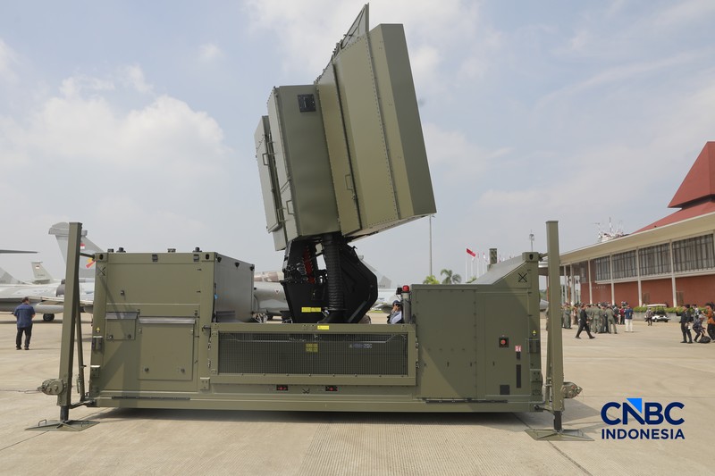 Pesawat jet tempur Multi-Role Combat Aircraft (MRCA) Rafale, A400M MRTT, Falcon 8X, Smart Weapon Hammer dan Missile Meteor di Lanud Halim Perdana Kusuma, Jakarta, Senin (18/5/2026). (CNBC Indonesia/Muhammad Sabki)