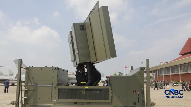 Radar Ground Control Interception GCI buatan Prancis di Lanud Halim Perdana Kusuma, Jakarta, Senin (18/5/2026). (CNBC Indonesia/Muhammad Sabki)