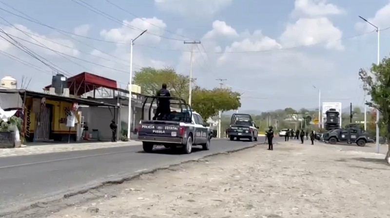 Sedikitnya 10 orang, termasuk seorang anak di bawah umur, tewas dalam serangan bersenjata di negara bagian Puebla, Meksiko, pada Minggu (17/5/2026).