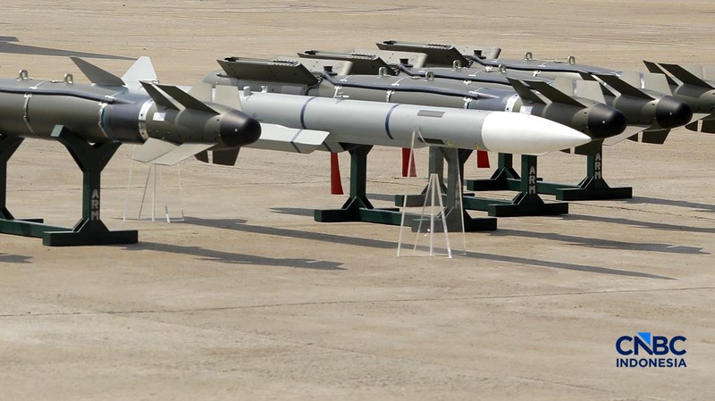 Smart Weapon Hammer dan Rudal Missile Meteor di Lanud Halim Perdana Kusuma, Jakarta, Senin (18/5/2026). (CNBC Indonesia/Muhammad Sabki)
