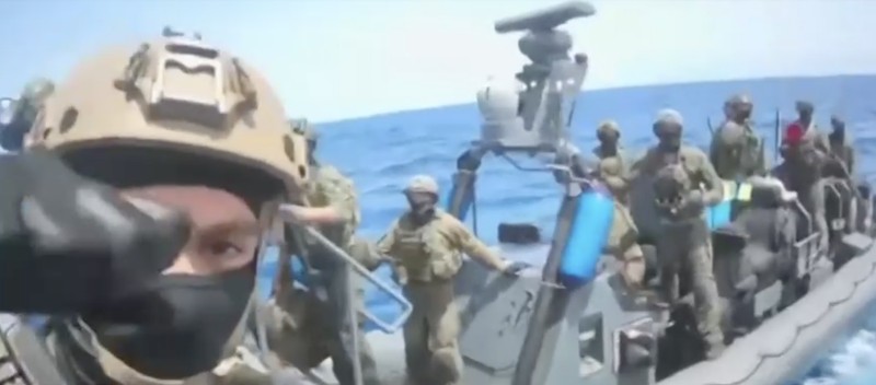 Angkatan laut Israel mencegat Armada Global Sumud yang sedang menuju Gaza di perairan internasional, Senin (18/5/2026). (Global Sumud Flotilla/Handout via REUTERS)
