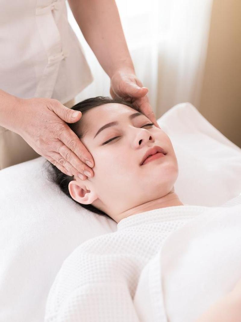 Perawatan Kulit di Setiap Usia Berbeda, Ini Treatment untuk Usia 20, 30 & 40
