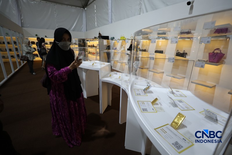 Kendaraan yang dilelang dalam pameran BPA Fair di Kantor BPA, Jalan Kebagusan Raya, Jakarta, Selasa (19/5/2026). (CNBC Indonesia/Tri Susilo)