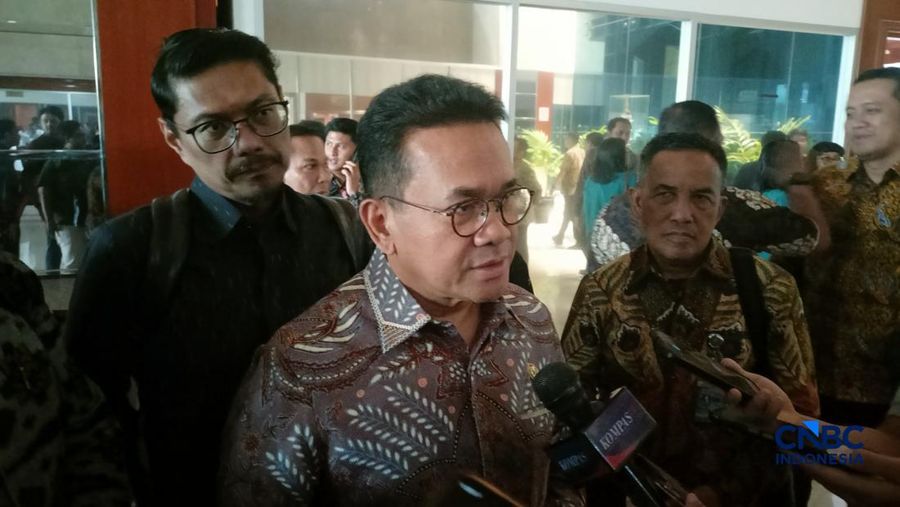 Menteri Perdagangan (Mendag) Budi Santoso usai rapat dengan Komisi VI DPR RI Jakarta, Selasa (19/5/2026). (CNBC Indonesia/Ferry Sandi)