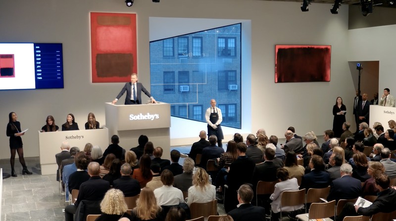 Musim lelang musim semi di New York City resmi dimulai pada (14/5) dengan sederet karya seni bernilai tinggi dari maestro dunia seperti Mark Rothko, Jean-Michel Basquiat, Pablo Picasso, dan Vincent van Gogh menjadi sorotan utama pasar seni internasional. (Tangkapan Layar Youtube/Sotheby's)