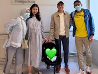 Telah lahir "Baby A” anak dari Atheera & Panji. (Instagram/sandiuno)