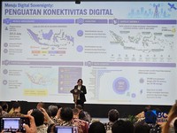 Direktur Kecerdasan Artifisial dan Ekosistem Teknologi Baru Kementerian Komunikasi dan Digital, Aju Widya Sari saat dalam Forum Nasional: Indonesia Digital Leap, Akselerasi Ekosistem Data Center, AI, dan Keamanan Siber untuk Pertumbuhan Ekonomi Nasio