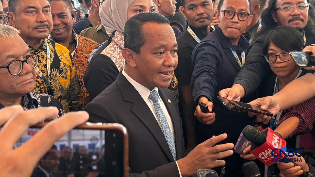 Bahlil Lantik 4 Pejabat Baru Kementerian ESDM, Ini Daftarnya