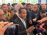 Menteri ESDM, Bahlil Lahadalia saat ditemui wartawan usai meresmikan pembukaan The 50th IPA Convex di ICE BSD, Tangerang, Rabu (20/5/2026). (CNBC Indonesia/Firda Dwi Muliawati)