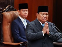 Presiden Prabowo Subianto menyampaikan pidato saat menghadiri Rapat Paripurna DPR RI ke-19 Terkait KEM dan PPKF RAPBN 2027 di Gedung DPR RI, Jakarta, Rabu (20/5/2026). (REUTERS/Willy Kurniawan)