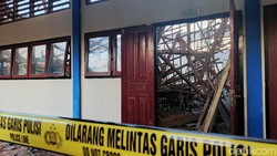 Penyebab Atap SMAN 7 Mataram Roboh Terungkap, Perbaikan Ditaksir Rp 400 Juta