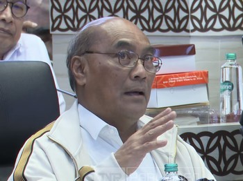 Ketua Komite Nasional Keselamatan Transportasi (KNKT), Soerjanto Tjahjono saat menyampaikan pemaparan dalam Rapat Dengar Pendapat dengan Komisi V DPR RI di Komplek Parlemen, Jakarta, Kamis (21/5/2026). (Tangkapan Layar Youtube/TVR Parlemen)