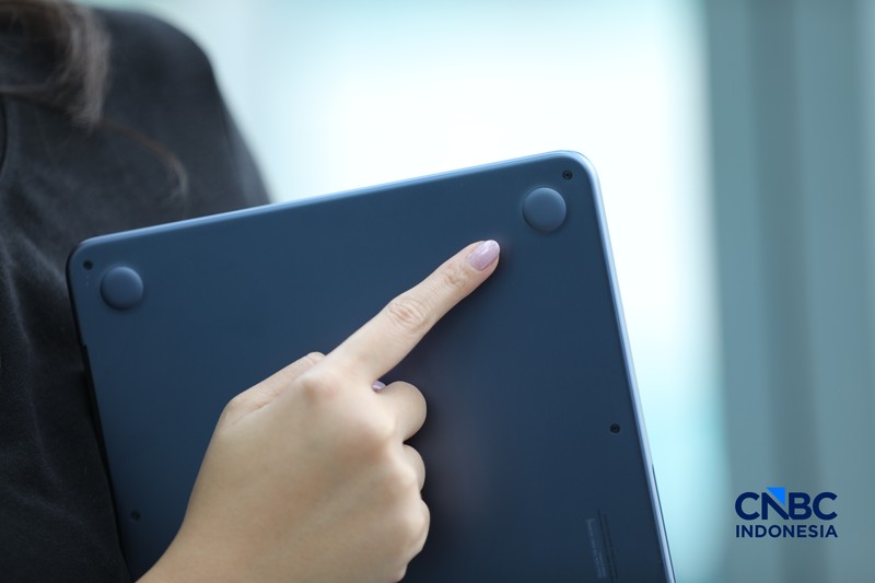Macbook Neo. (CNBC Indonesia/Tri Susilo)