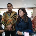 Menteri Usaha Mikro Kecil dan Menengah (UMKM) Maman Abdurrahman dan Menteri Komunikasi dan Digital (Menkomdigi) Meutya Hafid saat ditemui di kantor Kementerian Komunikasi dan Digital, Kamis (21/5/2026). (CNBC Indonesia/Novina Putri Bestari)