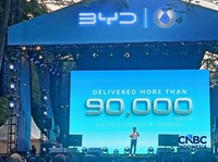 Presiden Direktur PT BYD Motor Indonesia Eagle Zhao dalam acara BYD Tech Culture Fest di kawasan GBK, Senayan, Jakarta, Rabu (20/5/2026) malam. (CNBC Indonesia/Ferry Sandi)