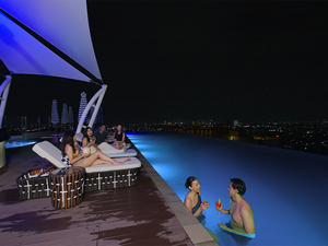Hotel Baru Ini Punya Beach Club Tertinggi di Indonesia
