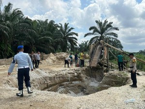 3 TKP Tambang Galian C Ilegal di Kampar Digaris Polisi
